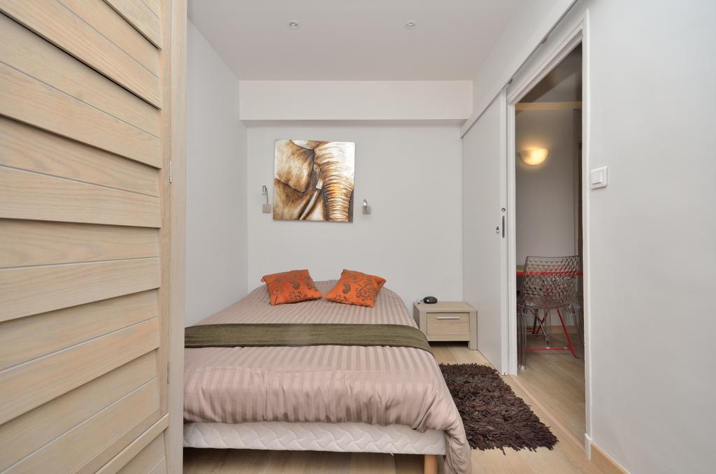 One bedroom apartment Palais des festivals Cannes Chambre photo