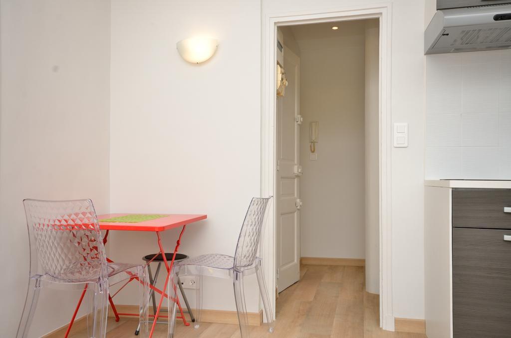One bedroom apartment Palais des festivals Cannes Chambre photo