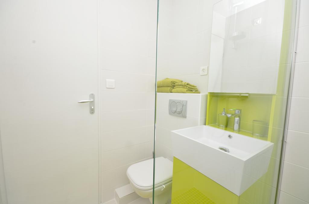 One bedroom apartment Palais des festivals Cannes Chambre photo